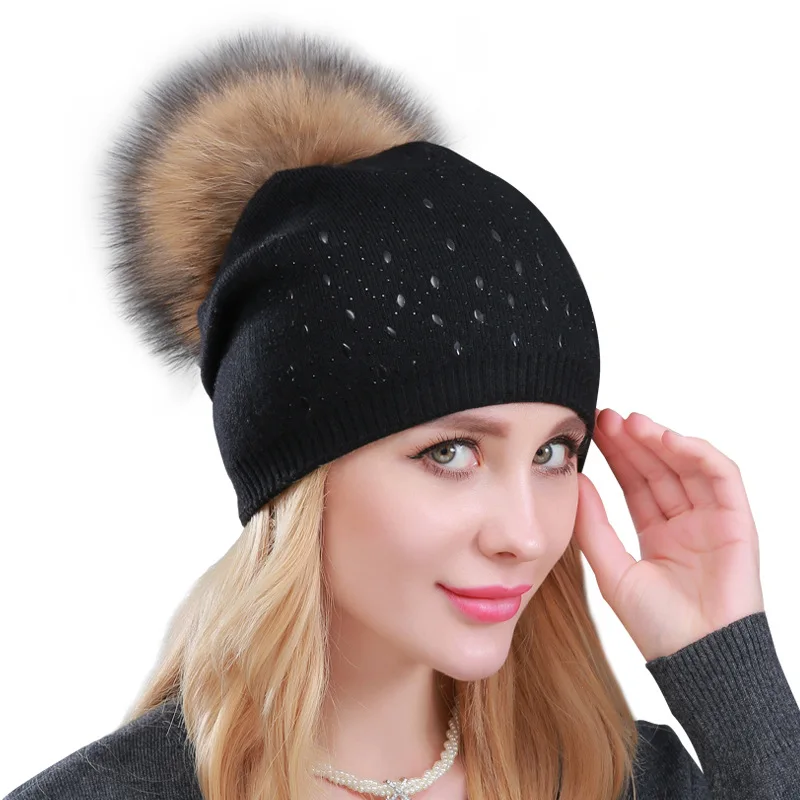 Cross border hot drill raccoon dog ball fur knitted hat 
Cross border hot drill raccoon dog ball fur knitted hat