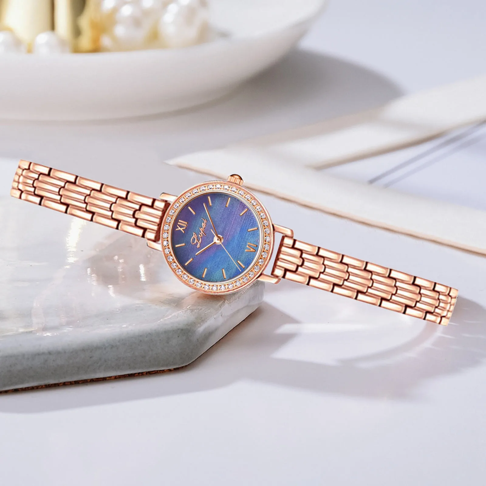 Relojes De Mujer 2021 New Luxury Brand Women Watches Personality Leisure Face Wristwatch Ladies Small Exquisite Watch For Women
Relojes De Mujer 2021 New Luxury Brand Women Watches Personality Leisure Face Wristwatch Ladies Small Exquisite Watch For Women