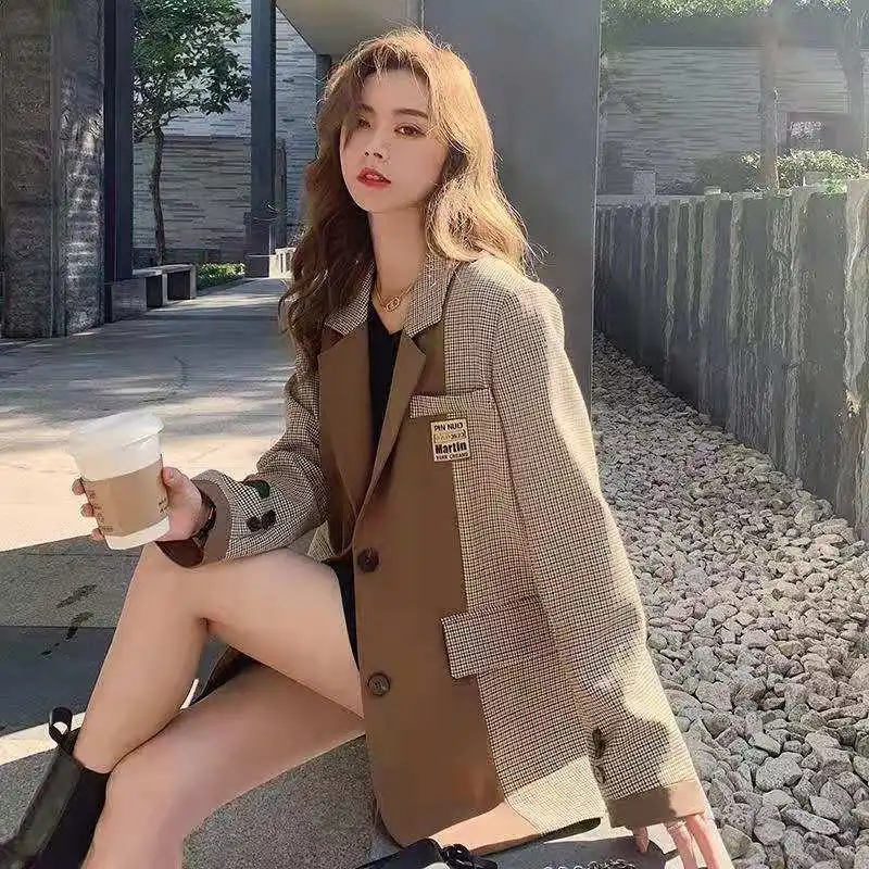 2021 Spring And Autumn New Color Matching Plaid Casual Suit Women's Popular Versatile Design Jacket
2021 Spring And Autumn New Color Matching Plaid Casual Suit Women's Popular Versatile Design Jacket