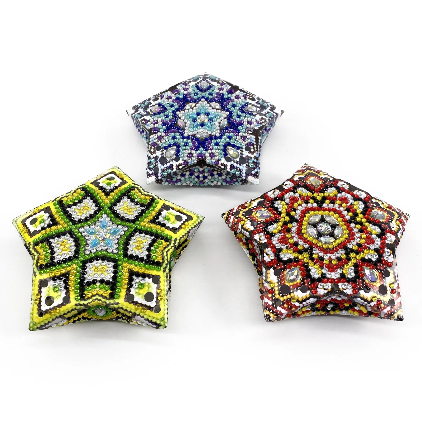 5D Diamond Painting Mandala Decoration Light LED Hollow Paper Card DIY Animal Five-Pointed Star Hanging Lights Decoration Gift
5D Diamond Painting Mandala Decoration Light LED Hollow Paper Card DIY Animal Five-Pointed Star Hanging Lights Decoration Gift
