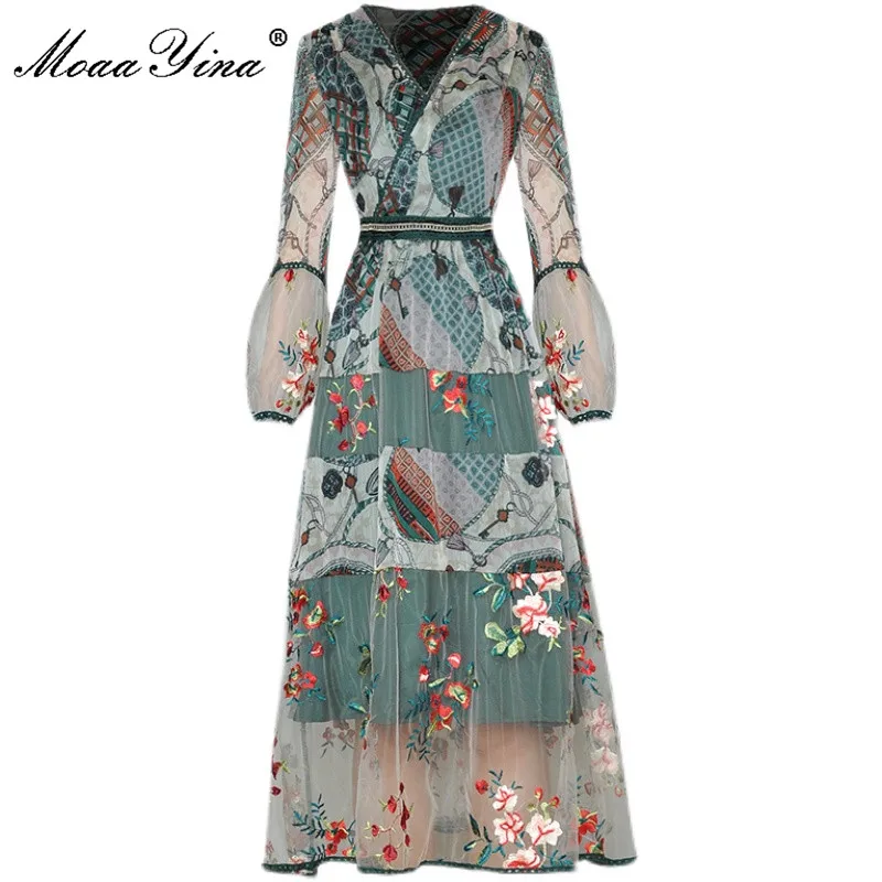 MoaaYina Fashion Designer Summer Mesh Elegant Dress Women's V-neck Lantern sleeve Embroidered Vintage Party Midi Dress Vestidos
MoaaYina Fashion Designer Summer Mesh Elegant Dress Women's V-neck Lantern sleeve Embroidered Vintage Party Midi Dress Vestidos