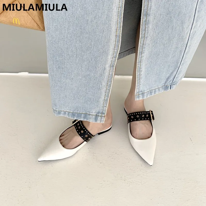 2021 Spring New Fashion Shallow Flat Leather Slipper Brand Designer Socofy Ladies Shoes Slip On Loafers Mules Flip Flops Outside
2021 Spring New Fashion Shallow Flat Leather Slipper Brand Designer Socofy Ladies Shoes Slip On Loafers Mules Flip Flops Outside