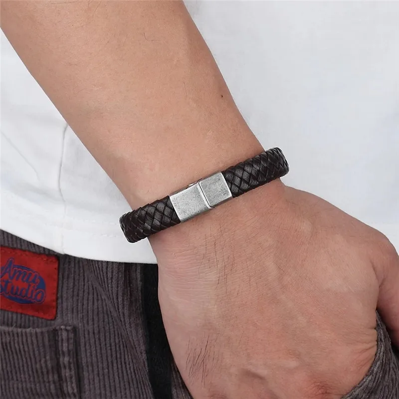 Stainless Steel Retro Magnet Buckle Hand Woven Black Men's Bracelet Brown Leather Women's Bracelet Lovers Jewelry Wholesale
Stainless Steel Retro Magnet Buckle Hand Woven Black Men's Bracelet Brown Leather Women's Bracelet Lovers Jewelry Wholesale