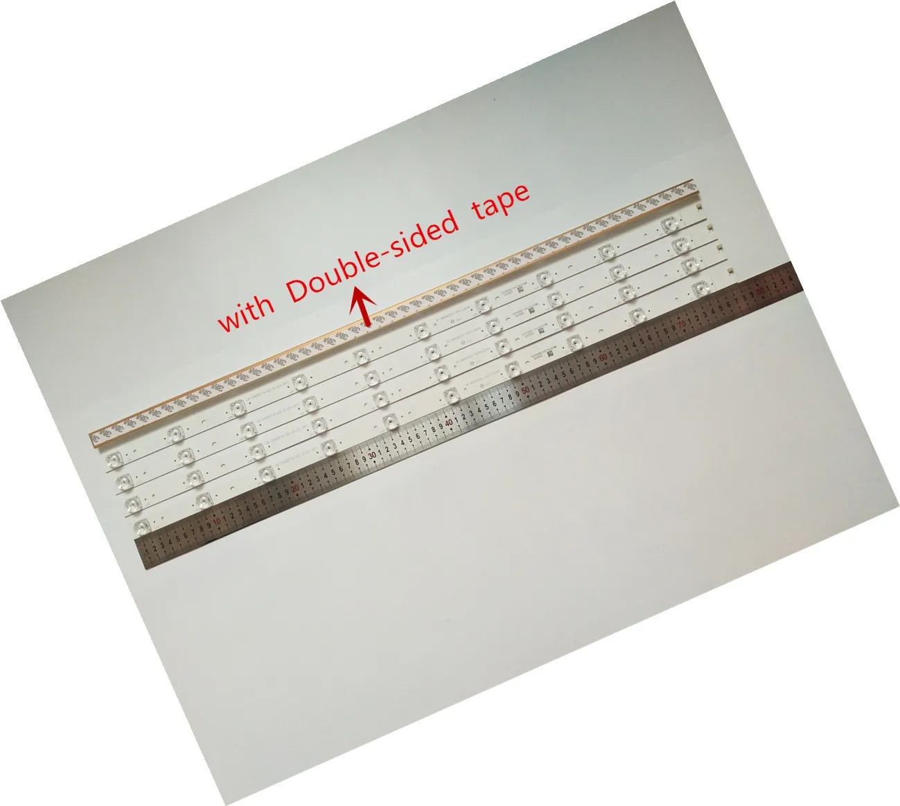 5Pieces/lot 777mm 10LED Backlight Lamp strip for Changhong LED 40C1000N LED 40B2080N lamp RF-AB400E32-1001S-01 LB-C400F13-E2-C-G
5Pieces/lot 777mm 10LED Backlight Lamp strip for Changhong LED 40C1000N LED 40B2080N lamp RF-AB400E32-1001S-01 LB-C400F13-E2-C-G