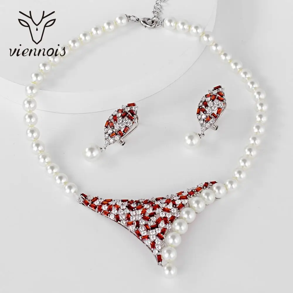 Viennois Elegant Pearl Jewelry Set for Women White Pearl Rhinestone Necklace and Earrings Bridal Wedding Jewelry Sets Costume
Viennois Elegant Pearl Jewelry Set for Women White Pearl Rhinestone Necklace and Earrings Bridal Wedding Jewelry Sets Costume