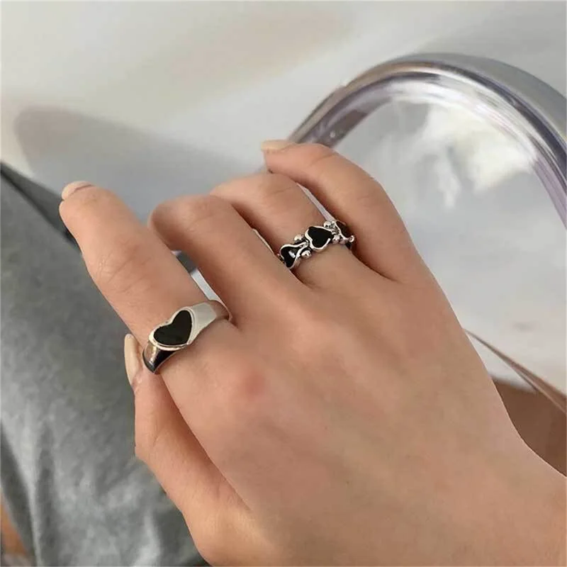 Retro Love Ring Minority Hip Pop Fashion Couple Index Finger Ring Jewelry Gift Light Luxury Alloy Exquisite Ring
Retro Love Ring Minority Hip Pop Fashion Couple Index Finger Ring Jewelry Gift Light Luxury Alloy Exquisite Ring