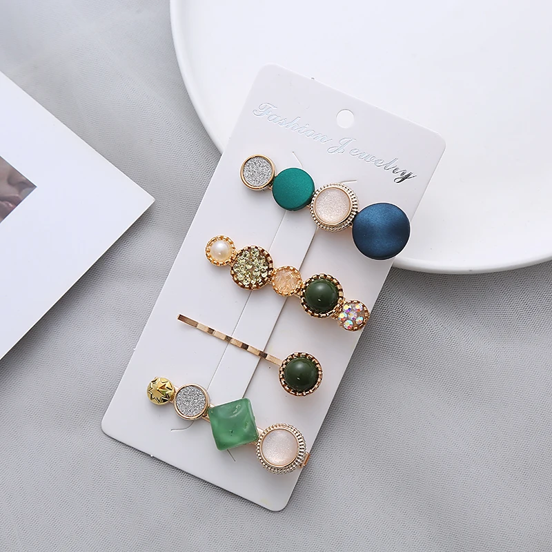 4-piece set of Korean hairpin simple temperament green net red hairpin rhinestone word clip hair accessories girl clip
4-piece set of Korean hairpin simple temperament green net red hairpin rhinestone word clip hair accessories girl clip