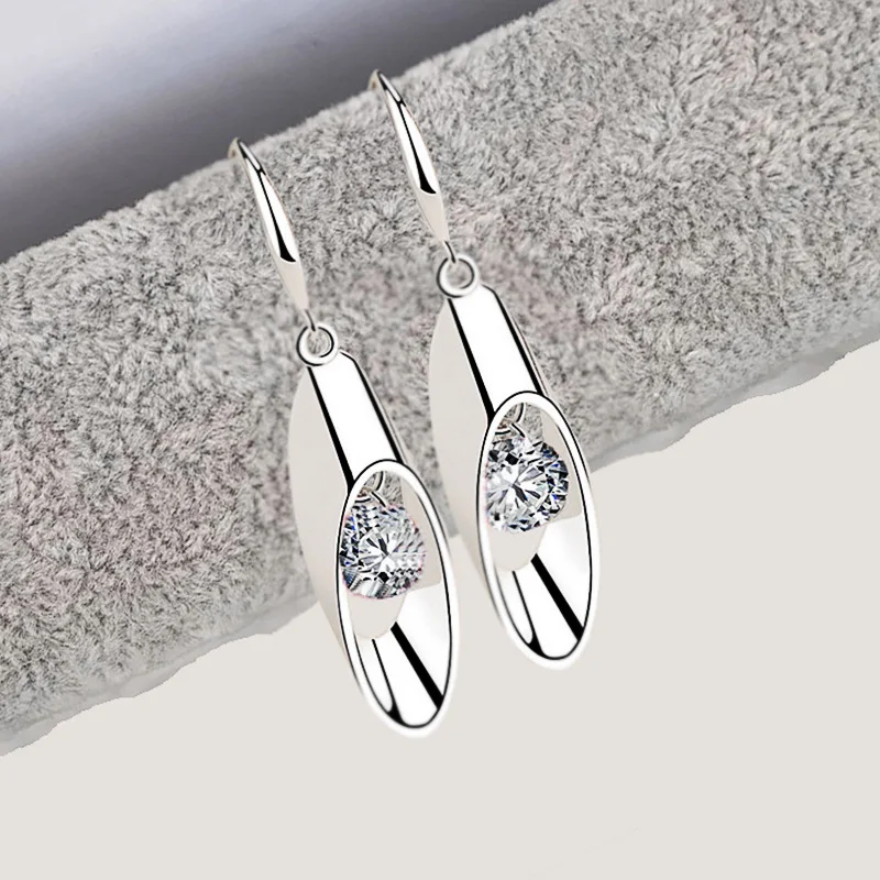 Huitan Creative Dangle Earrings for Women White/Pink/Blue Cubic Zirconia Fashion Versatile Female Accessories Party Jewelry Gift
Huitan Creative Dangle Earrings for Women White/Pink/Blue Cubic Zirconia Fashion Versatile Female Accessories Party Jewelry Gift