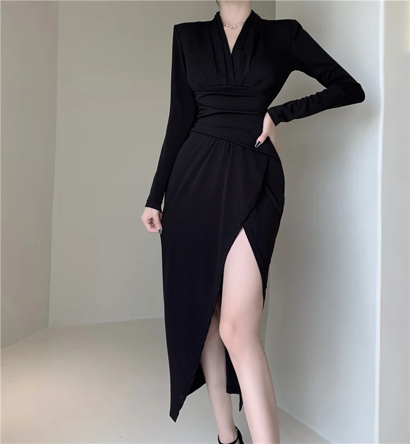 Sexy V-Neck Slim Waist Side Split Asymmetric Party Dress Women'S Autumn Long Sleeve Black Fashion Mid-Length Hanbok
Sexy V-Neck Slim Waist Side Split Asymmetric Party Dress Women'S Autumn Long Sleeve Black Fashion Mid-Length Hanbok