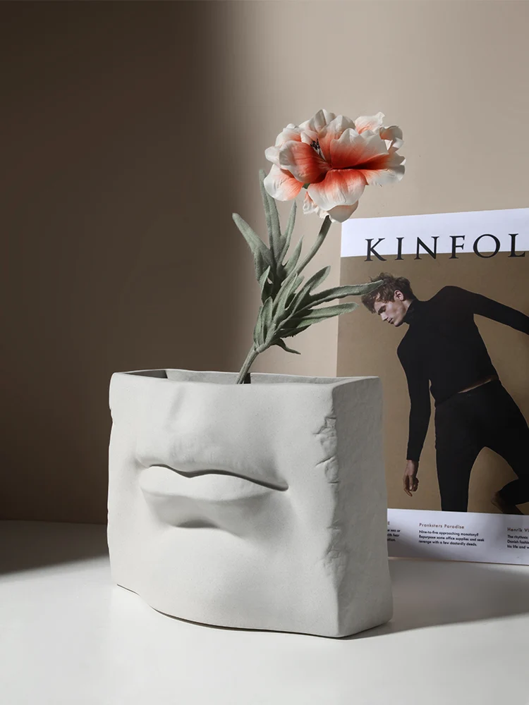 INS Modern Simple Plain Embryo Vase Decoration Living Room Porch Creative Ceramic Flower Holder White Geometric Ceramic Vases
INS Modern Simple Plain Embryo Vase Decoration Living Room Porch Creative Ceramic Flower Holder White Geometric Ceramic Vases