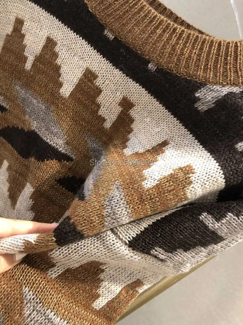Woman Alpaca-blend Gatsy Jacquard Sweater Round Neck Drop Shoulder Oversized Wool Jumpers Pullovers 2021
Woman Alpaca-blend Gatsy Jacquard Sweater Round Neck Drop Shoulder Oversized Wool Jumpers Pullovers 2021