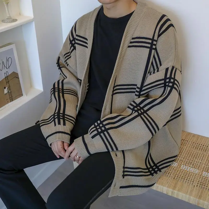 Fashion Cardigan Men 2022 Autumn Streetwear Harajuku Casual Sweater Men's Clothing Winter Coat Retro Loose Top Male Y314
Fashion Cardigan Men 2022 Autumn Streetwear Harajuku Casual Sweater Men's Clothing Winter Coat Retro Loose Top Male Y314