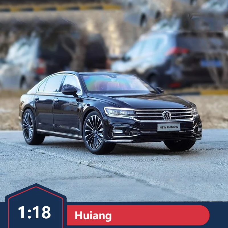 Оригинал 1:18, новая коллекция моделей автомобилей из сплава для седанов Volkswagen Huiang Phideon 2021
Оригинал 1:18, новая коллекция моделей автомобилей из сплава для седанов Volkswagen Huiang Phideon 2021