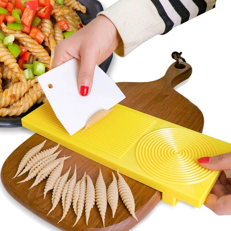 Multifunctional Spaghetti Macaroni Maker Pasta Maker Noodle Machine DIY Macaroni Making Planchette Mold Kitchen Gadgets
Multifunctional Spaghetti Macaroni Maker Pasta Maker Noodle Machine DIY Macaroni Making Planchette Mold Kitchen Gadgets