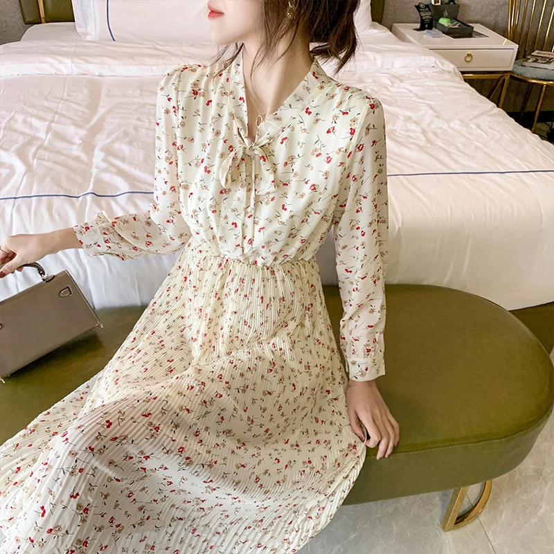 Dresses Women Long Sleeve Flower Print Chiffon Dress Women Casual Bow V-Neck High Waist Women Dress Vestidos De Mujer E358
Dresses Women Long Sleeve Flower Print Chiffon Dress Women Casual Bow V-Neck High Waist Women Dress Vestidos De Mujer E358