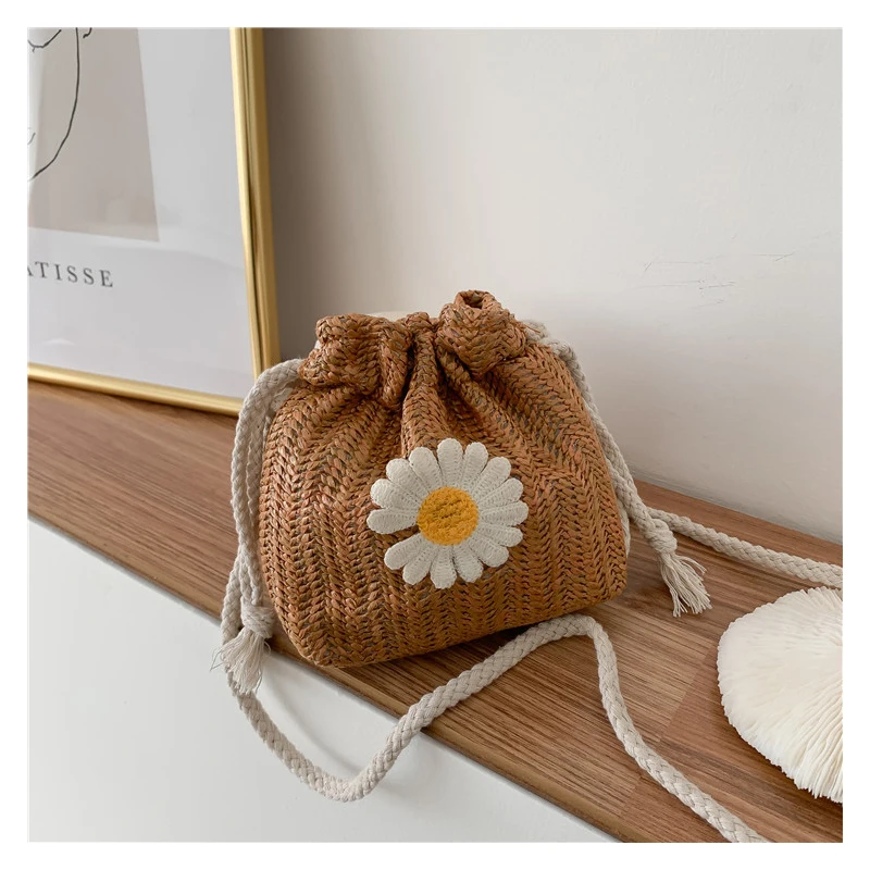 2020 woman Straw small bag popular woven messenger bag Small and versatile mobile phone bag one shoulder bag
2020 woman Straw small bag popular woven messenger bag Small and versatile mobile phone bag one shoulder bag