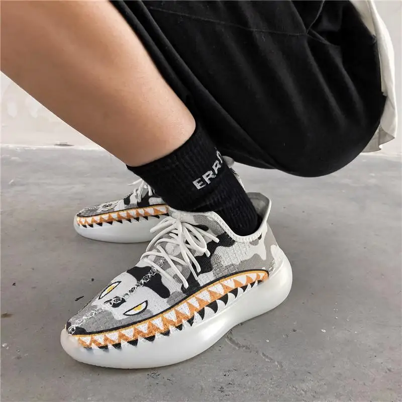 New 2021 Men Tide Running Sport Shoes Comfortable Lightweight Sneaker Student Wild Breathable Mesh Shoes Outdoor Jogging Sneaker
New 2021 Men Tide Running Sport Shoes Comfortable Lightweight Sneaker Student Wild Breathable Mesh Shoes Outdoor Jogging Sneaker