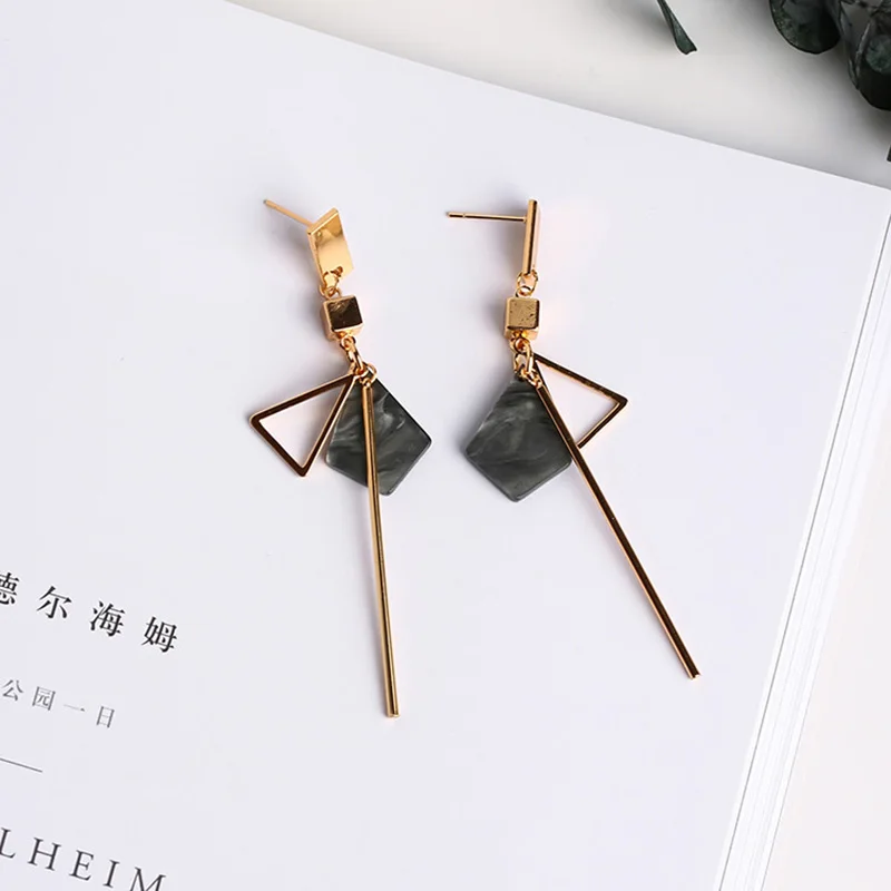 xiaoboACC Geometric Pendant Hanging Earrings Korean Fashion Temperament Long Stud Earrings Wild Simple Female Ear Jewelry
xiaoboACC Geometric Pendant Hanging Earrings Korean Fashion Temperament Long Stud Earrings Wild Simple Female Ear Jewelry