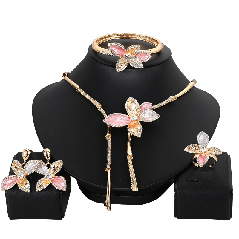 NEW African Jewelry Sets Fashion gold Leaves Shape Crystal Necklace Bracelet Ring Earring Bridal Wedding Jewelry Accessories
NEW African Jewelry Sets Fashion gold Leaves Shape Crystal Necklace Bracelet Ring Earring Bridal Wedding Jewelry Accessories