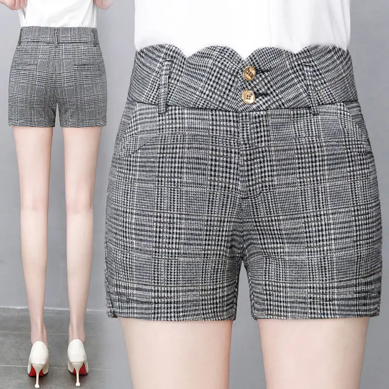 Autumn women's plaid shorts korean high waist a line wool shorts skirts 2019 winter slim outwear thicken warm casual short pants
Autumn women's plaid shorts korean high waist a line wool shorts skirts 2019 winter slim outwear thicken warm casual short pants