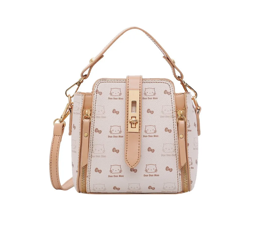 Single shoulder bag 2020 ms new PU leather bag square bucket shoulder bag worn fashion female designer bag
Single shoulder bag 2020 ms new PU leather bag square bucket shoulder bag worn fashion female designer bag