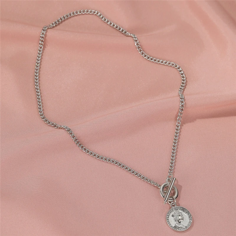 Luokey Vintage Coin Gold Necklace For Women Metal Alloy Round Portrait Queen Neck Necklace Long Choker Fashion Jewelry Wholesale
Luokey Vintage Coin Gold Necklace For Women Metal Alloy Round Portrait Queen Neck Necklace Long Choker Fashion Jewelry Wholesale