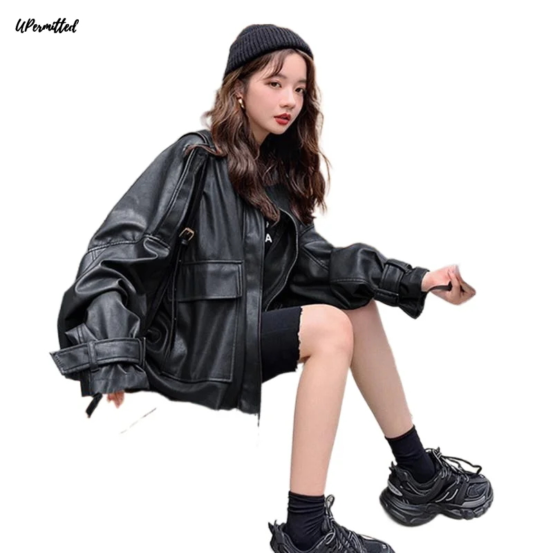 2021 Spring Autumn New Women PU Leather Jacket Korea Fashion Casual Loose Oversized Vintage Female Coat Campera Mujer Streetwear
2021 Spring Autumn New Women PU Leather Jacket Korea Fashion Casual Loose Oversized Vintage Female Coat Campera Mujer Streetwear