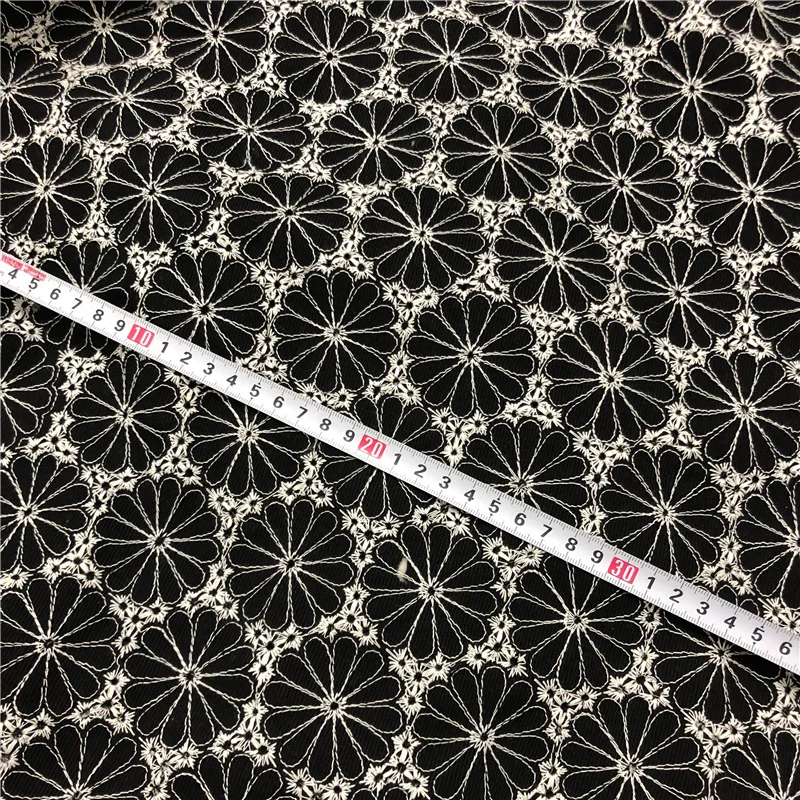 125cm Width Thickened cotton handmade DIY embroidery embroidered fabric fabric clothing fabric sofa bag
125cm Width Thickened cotton handmade DIY embroidery embroidered fabric fabric clothing fabric sofa bag