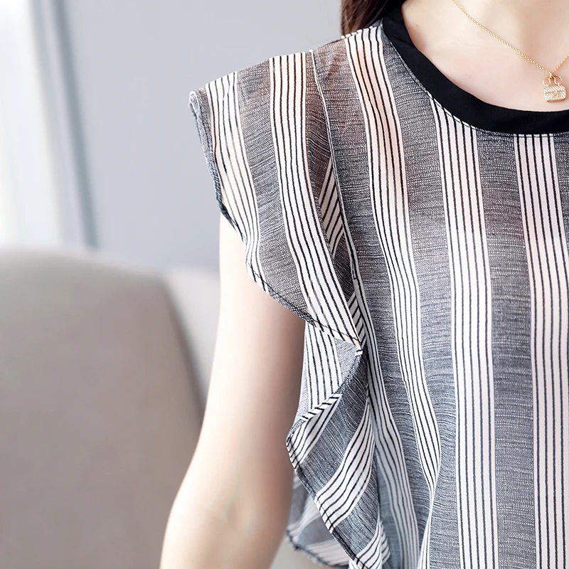 Women O neck stripe Lady casual blouse 2019 Summer women tops Sleeveless women short shirts Loose short-sleeved top 3127 50
Women O neck stripe Lady casual blouse 2019 Summer women tops Sleeveless women short shirts Loose short-sleeved top 3127 50
