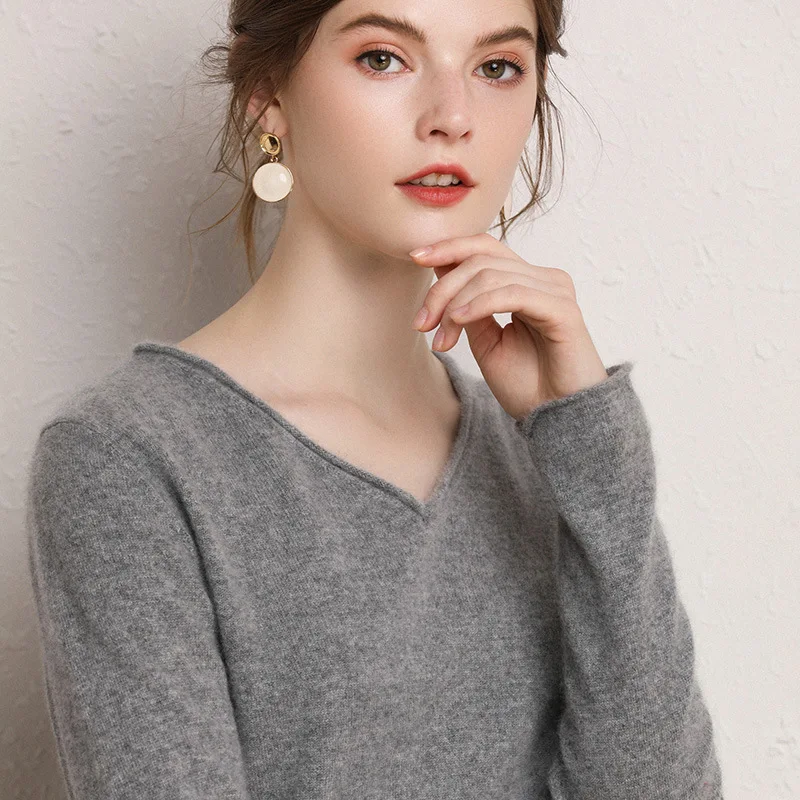 women's cashmere sweaters pullover long sleeve plus size loose Female grey v neck knitwear 2020 Autumn Winter free shipping
women's cashmere sweaters pullover long sleeve plus size loose Female grey v neck knitwear 2020 Autumn Winter free shipping
