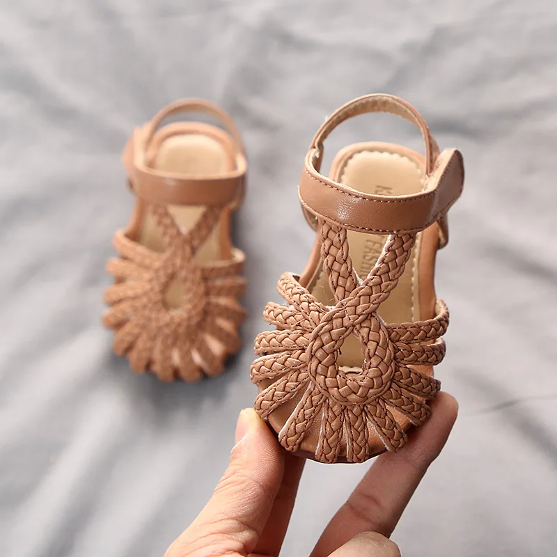 Summer Style Baby Girls Sandals Fashion Weave Solid Color Princess Gladiator Shoes Toddler First Walkers Leather Shoes
Summer Style Baby Girls Sandals Fashion Weave Solid Color Princess Gladiator Shoes Toddler First Walkers Leather Shoes