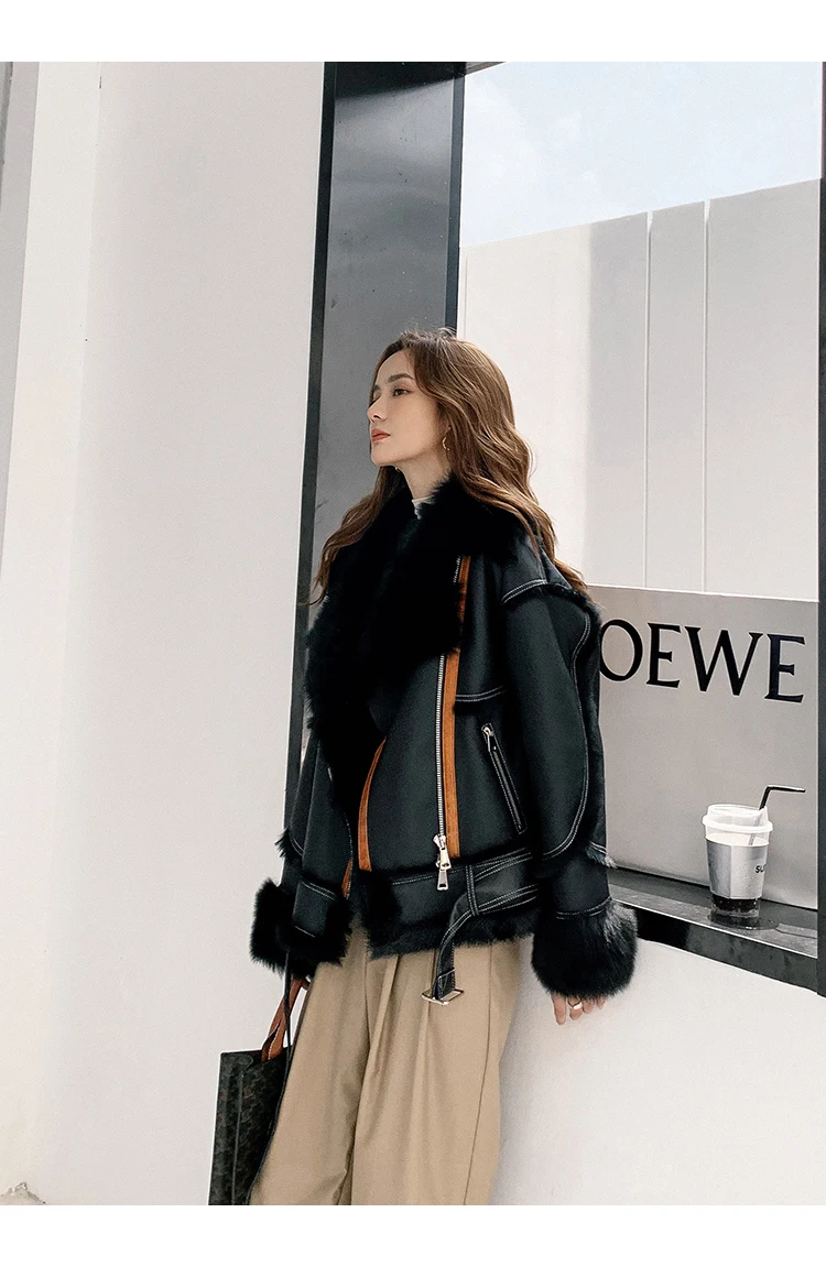 2021 New Real Natural Wool Winter Jacket Women Belt Coat Double-faced Fur Genuine Leather Thick Warm Streetwear Locomotive
2021 New Real Natural Wool Winter Jacket Women Belt Coat Double-faced Fur Genuine Leather Thick Warm Streetwear Locomotive