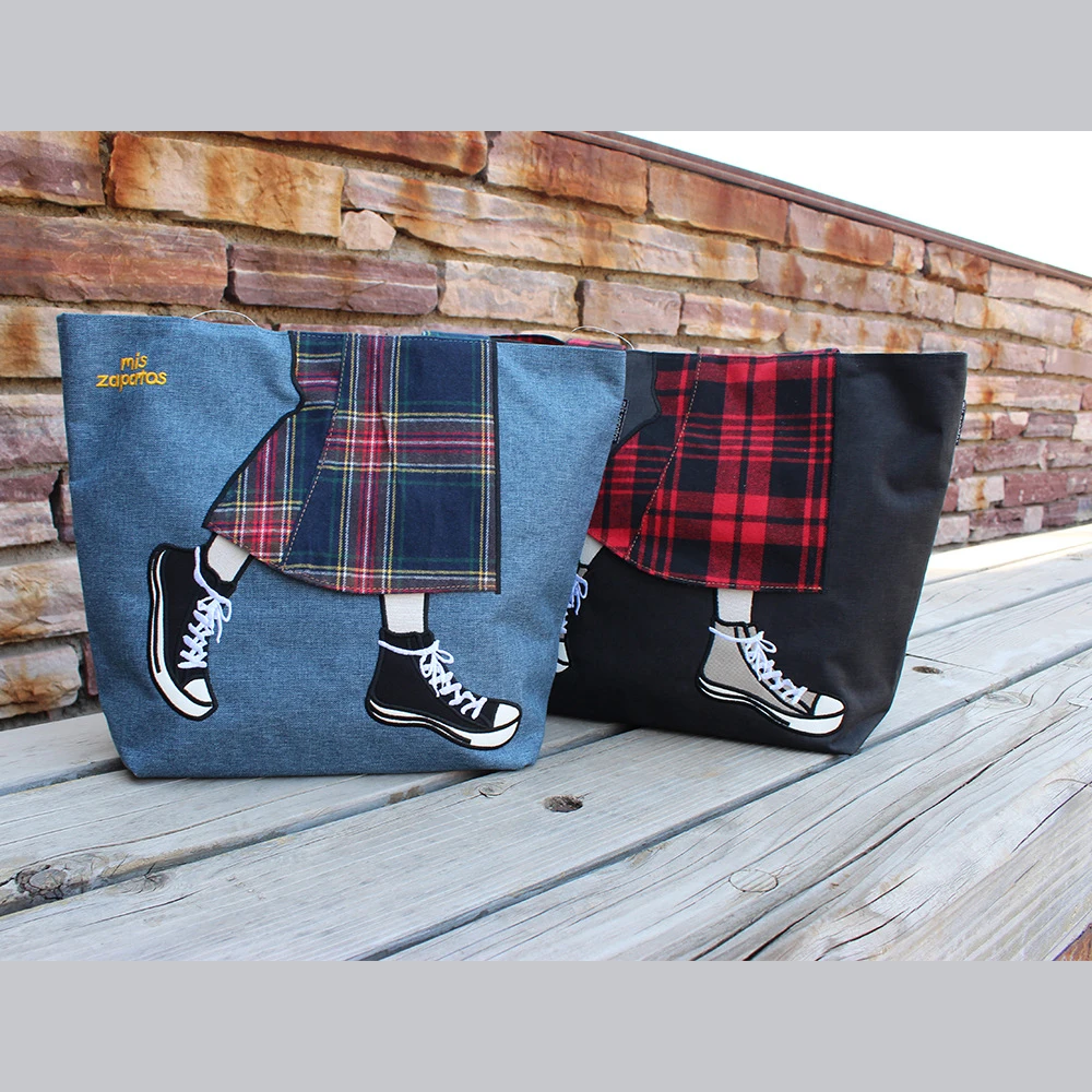 Embroidered leg bag high quality Japanese style printed oxford cloth waterproof female bag large
Embroidered leg bag high quality Japanese style printed oxford cloth waterproof female bag large