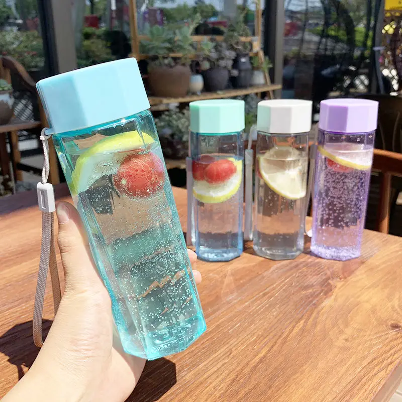 Korean original space polygonal plastic cup lovers simple water cup handy cup portable sports cup
Korean original space polygonal plastic cup lovers simple water cup handy cup portable sports cup