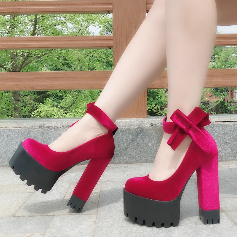 Spring 15CM Suede Thick Super High Heels Women Flock Pumps Summer Ladies Wedding Party Ankle Wrap Platform Shoes Size 34-38
Spring 15CM Suede Thick Super High Heels Women Flock Pumps Summer Ladies Wedding Party Ankle Wrap Platform Shoes Size 34-38
