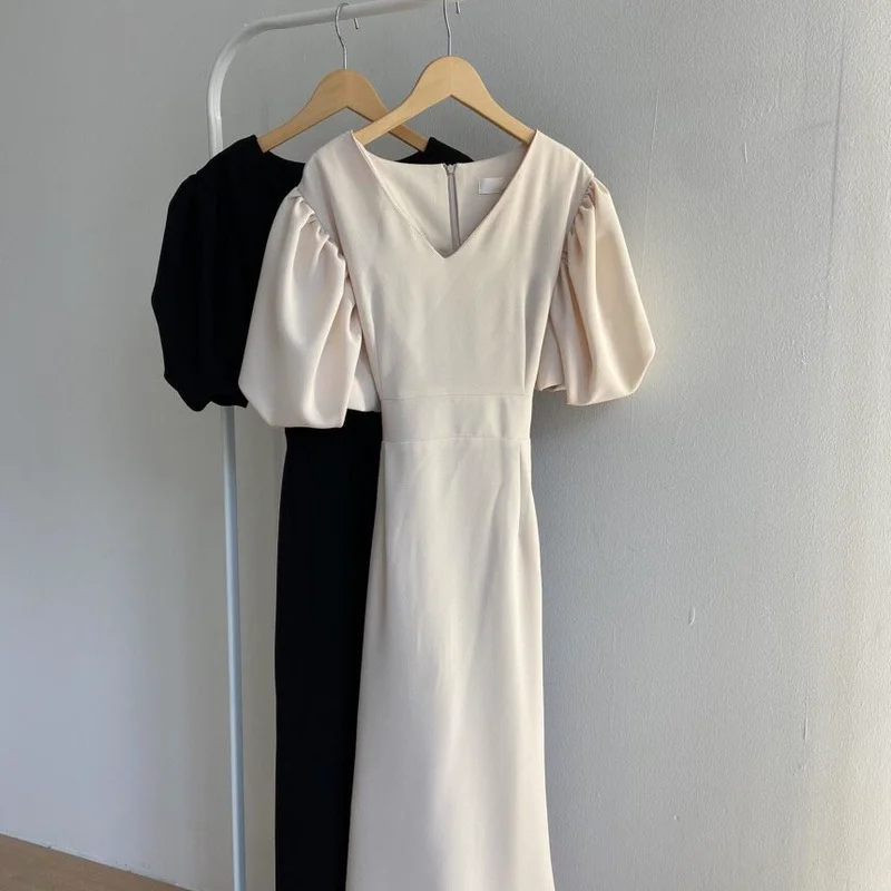 Solid Elegant Dress Women French Chic Korean One-piece Dress Female Slim V-neck Designer Party Evening Long Dress 2021 Summer
Solid Elegant Dress Women French Chic Korean One-piece Dress Female Slim V-neck Designer Party Evening Long Dress 2021 Summer