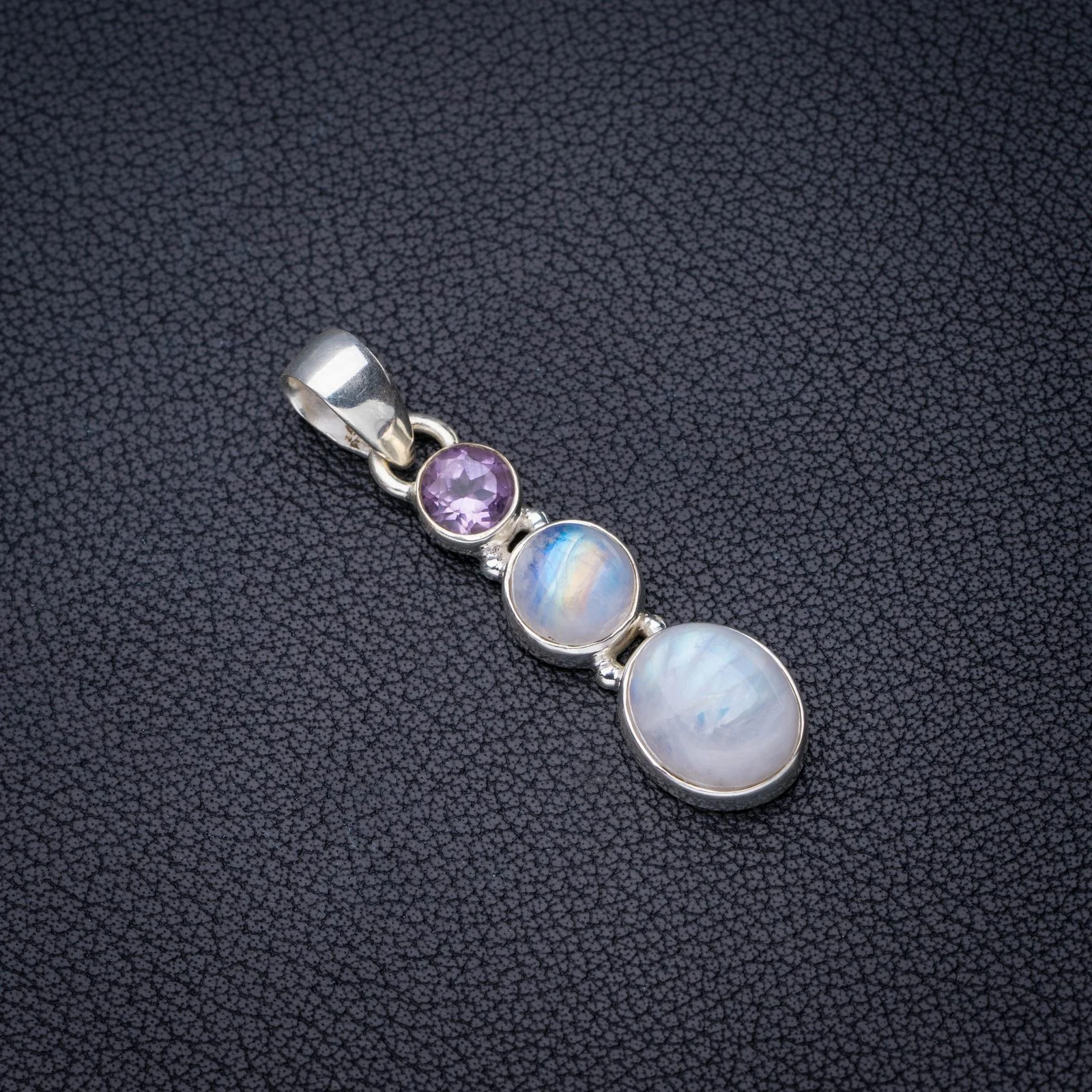 StarGems Natural Rainbow Moonstone Amethyst Handmade 925 Sterling Silver Pendant 1.75" E3823
StarGems Natural Rainbow Moonstone Amethyst Handmade 925 Sterling Silver Pendant 1.75" E3823