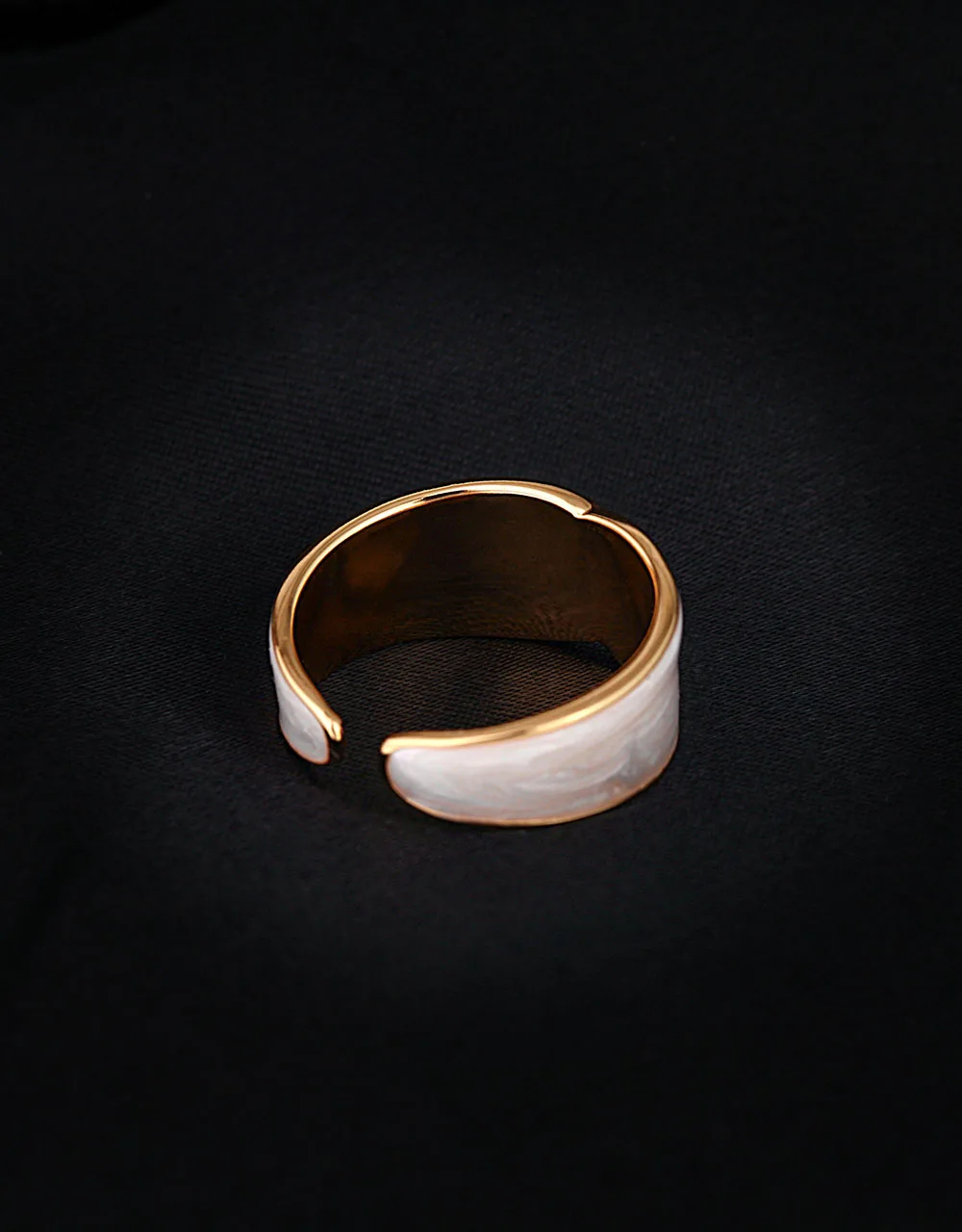 2021 New 925 Sterling Silver for Women Ring Creative White Epoxy Women Ring Ring Adjusters Sizers Party Ring Couple Jewelry
2021 New 925 Sterling Silver for Women Ring Creative White Epoxy Women Ring Ring Adjusters Sizers Party Ring Couple Jewelry