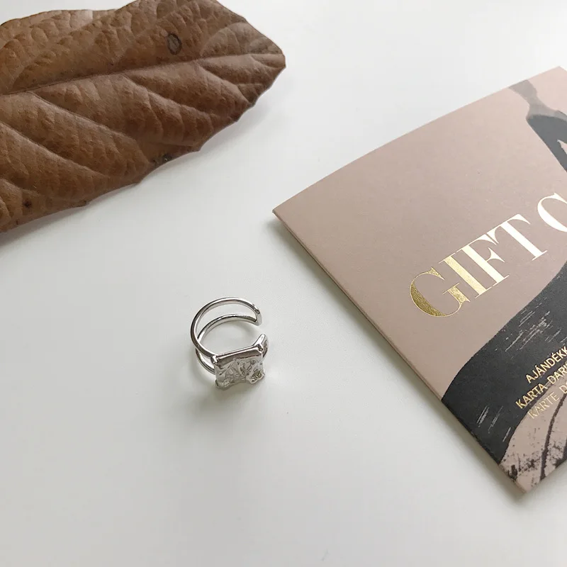 New square retro original design 925 silver ancient silver double layer adjustable female index finger ring
New square retro original design 925 silver ancient silver double layer adjustable female index finger ring