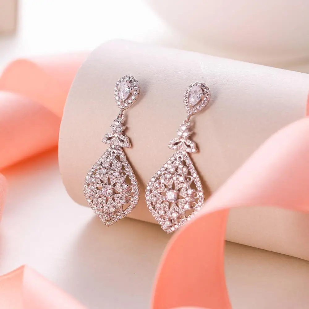 925 Sterling Silver Earrings Wiomen Art Deco Zircon Wedding Trend Bridal Femme Party Jewelry Gift Kpop Fashion Dangling
925 Sterling Silver Earrings Wiomen Art Deco Zircon Wedding Trend Bridal Femme Party Jewelry Gift Kpop Fashion Dangling