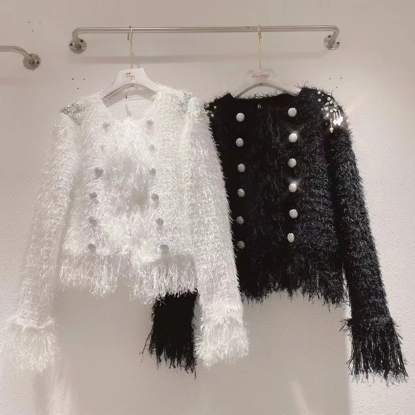 Womens Cardigans 2021 Autumn New Industry Beads Fairy Tassel Plush Slimming Long Sleeve Elegant Knitted Coat Femme White Black
Womens Cardigans 2021 Autumn New Industry Beads Fairy Tassel Plush Slimming Long Sleeve Elegant Knitted Coat Femme White Black