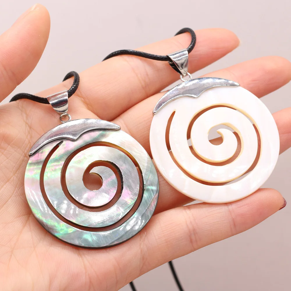 Hot Selling Natural Shell Alloy Hollow Round Pendant Necklace DIY Personality Creative Necklaces Sweater Chain Jewelry Making
Hot Selling Natural Shell Alloy Hollow Round Pendant Necklace DIY Personality Creative Necklaces Sweater Chain Jewelry Making