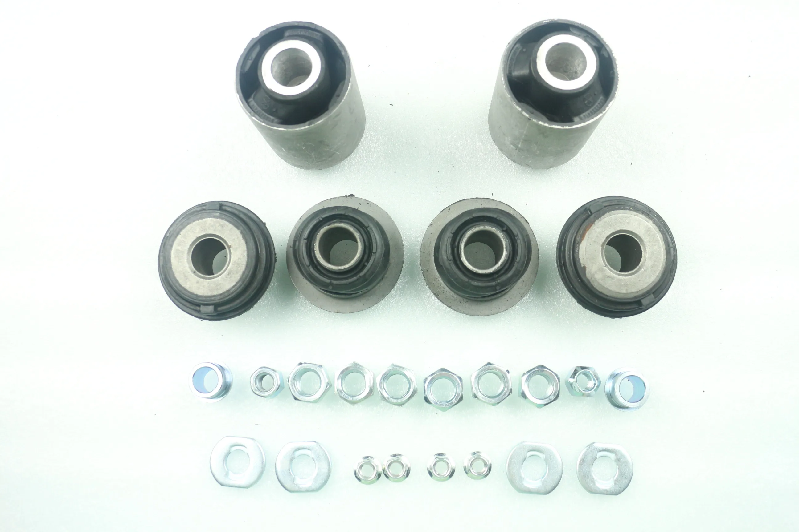 Lower Control Arm Bushes Kit Fit for Mercedes Benz R170 W202 SLK320 C220 C280 
Lower Control Arm Bushes Kit Fit for Mercedes Benz R170 W202 SLK320 C220 C280