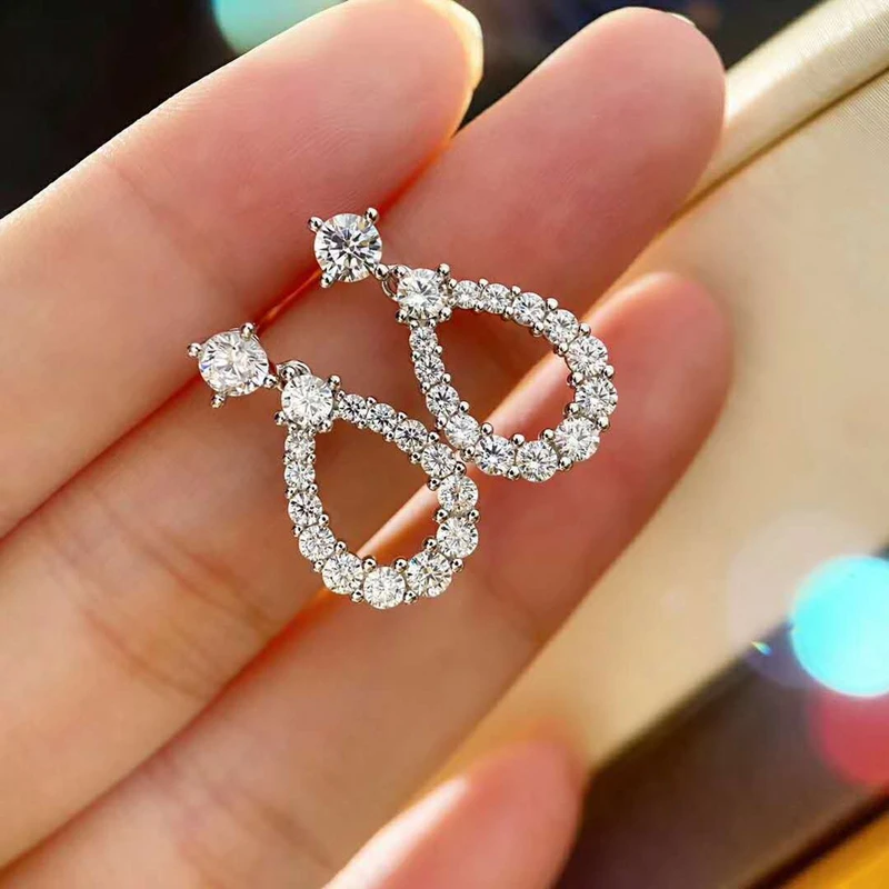 Shipei 925 Sterling Silver Pear Created Moissanite Gemstone Romantic Earrings/Pendant/Necklace Wedding Engagement Jewelry Set
Shipei 925 Sterling Silver Pear Created Moissanite Gemstone Romantic Earrings/Pendant/Necklace Wedding Engagement Jewelry Set