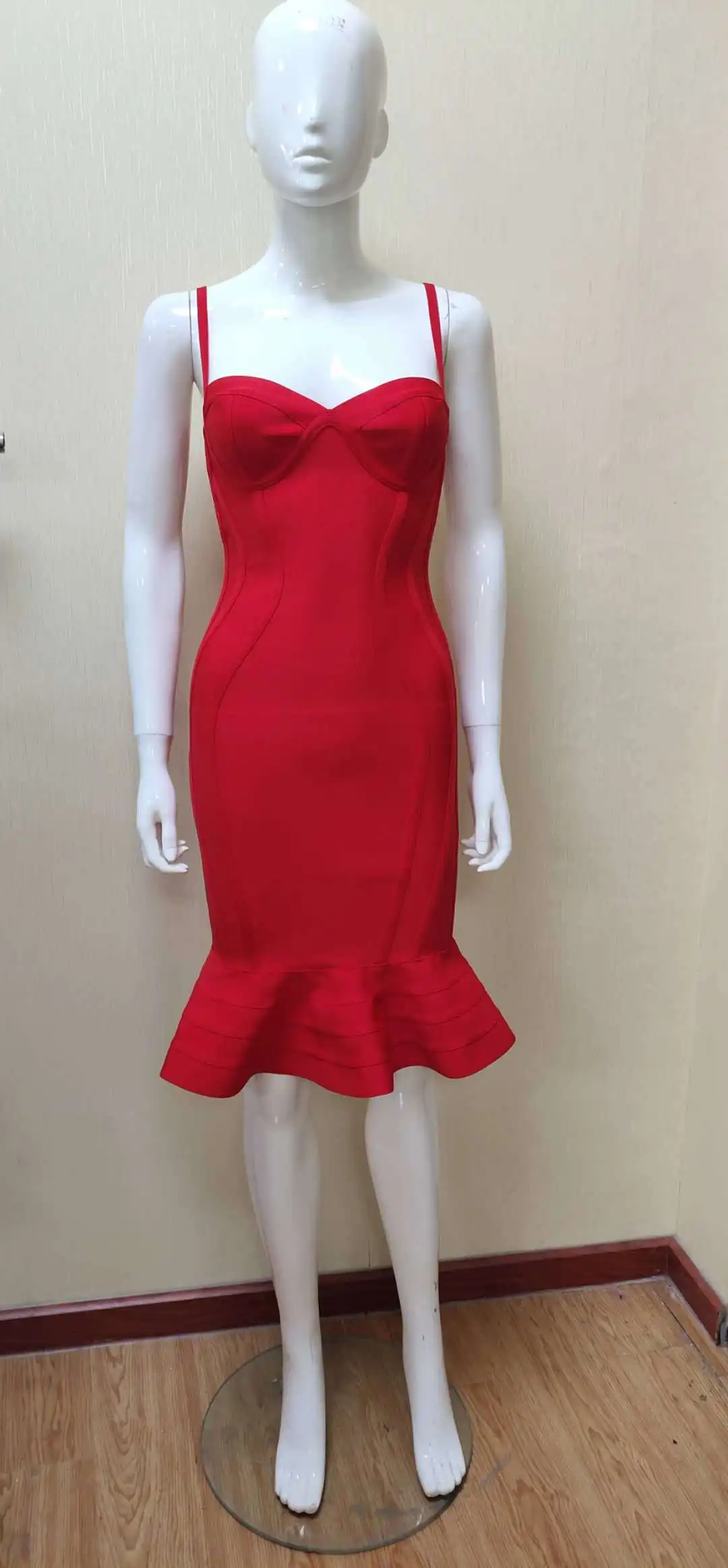 2019 summer women's fashion suspender fishtail evening dress new bandage dress
2019 summer women's fashion suspender fishtail evening dress new bandage dress