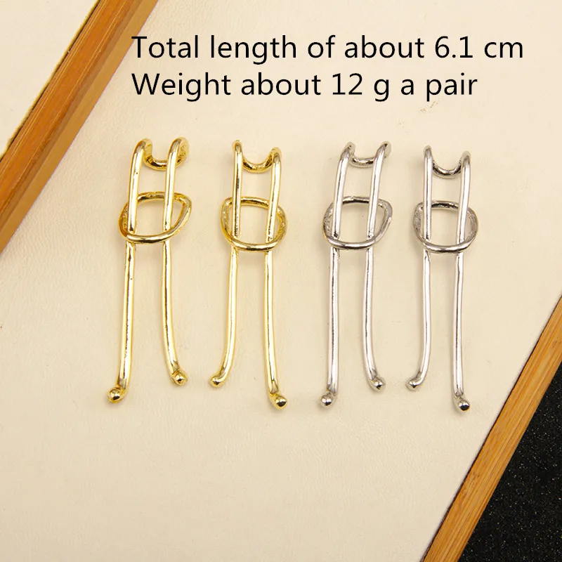 Exaggeration without Ear Pierced Woman Ear Bones Clip in Europe and The Personality of 2020 New Geometric Push-back Zinc Alloy
Exaggeration without Ear Pierced Woman Ear Bones Clip in Europe and The Personality of 2020 New Geometric Push-back Zinc Alloy