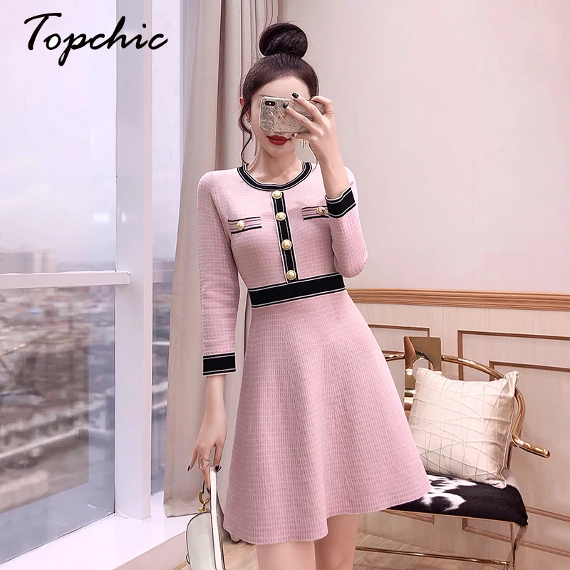 Pink/White/Black Knitted Sweater Women 2021 Runway Designers Buttons O-neck Long Sleeve A-line Mini Dresses For Women Winter
Pink/White/Black Knitted Sweater Women 2021 Runway Designers Buttons O-neck Long Sleeve A-line Mini Dresses For Women Winter