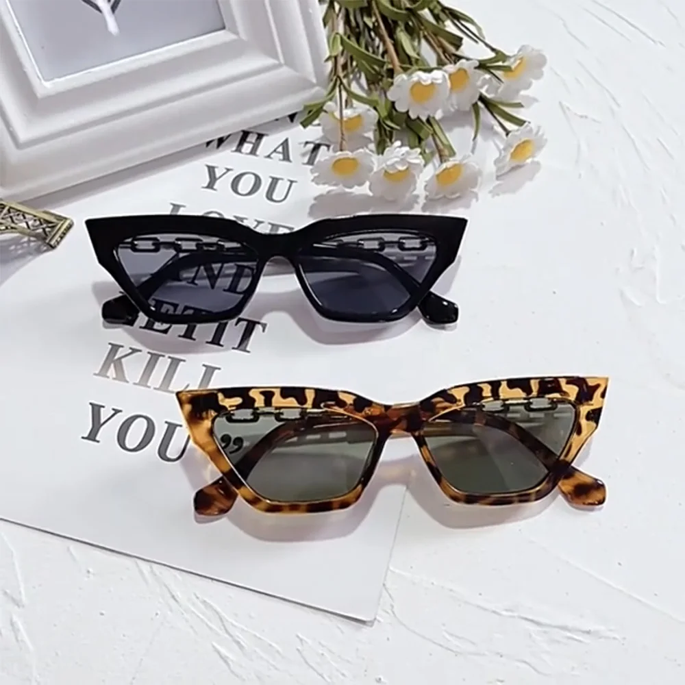 Women Sunglasses 2021 New Vintage Chain Cat Eye Fashion Jelly Color Pink Glasses Brand Designer Men Colorful Sun Glasses UV400
Women Sunglasses 2021 New Vintage Chain Cat Eye Fashion Jelly Color Pink Glasses Brand Designer Men Colorful Sun Glasses UV400