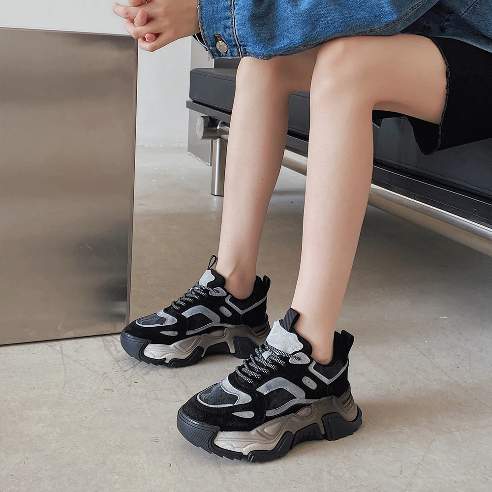 Women Sneakers Suede Flat Platform Shoes Fashion Stitching Casual Outdoor Thick Bottom Round toe Ladies Sneaker
Women Sneakers Suede Flat Platform Shoes Fashion Stitching Casual Outdoor Thick Bottom Round toe Ladies Sneaker