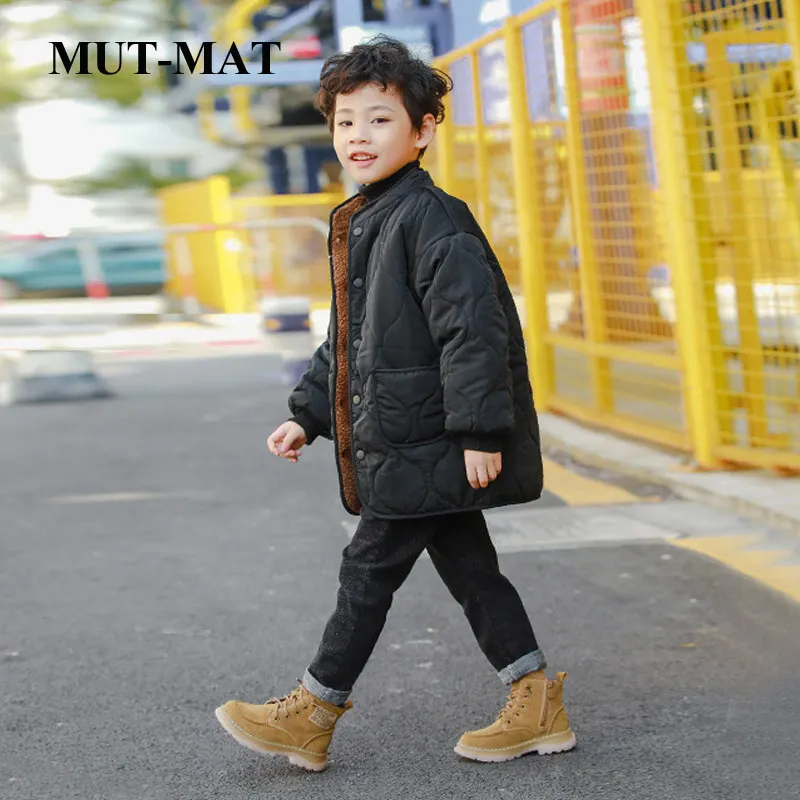 Children's shoes 2020 winter new Geniune leather Martin boots plush warmth boys snow boots Outdoor sport cotton shoes
Children's shoes 2020 winter new Geniune leather Martin boots plush warmth boys snow boots Outdoor sport cotton shoes